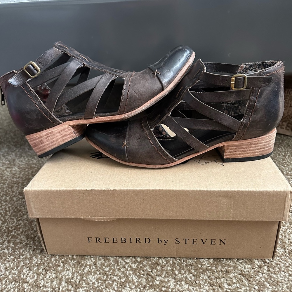 Freebird Women’s 9 Brown Hope Ankle Boots
